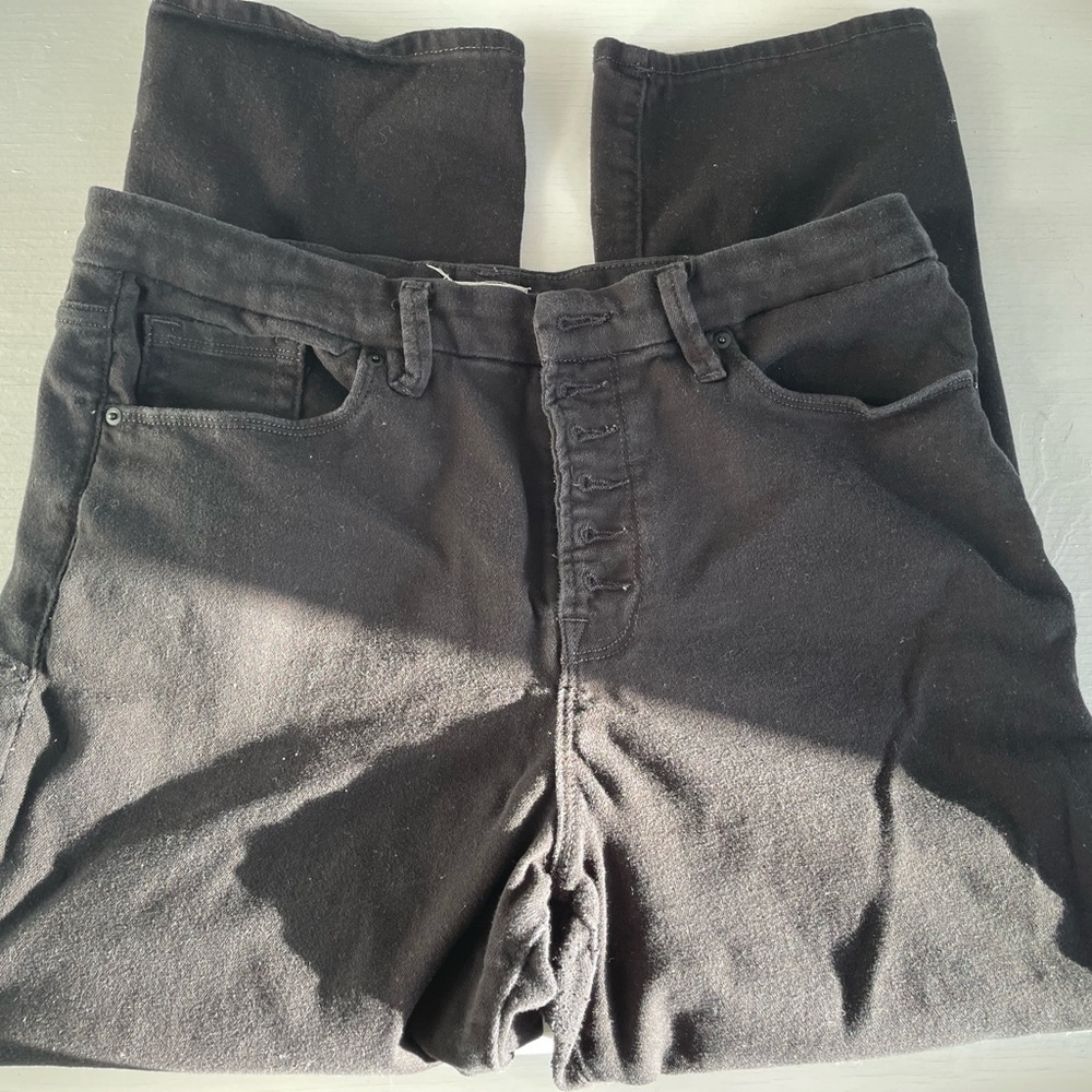 Good American Ankle length, straight, button front, gently used black jeans